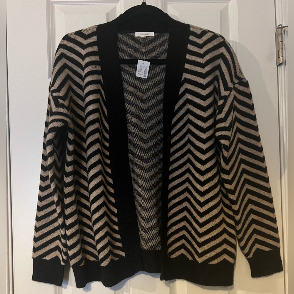 NWT Maurice’s chevron open cardigan. Size M.